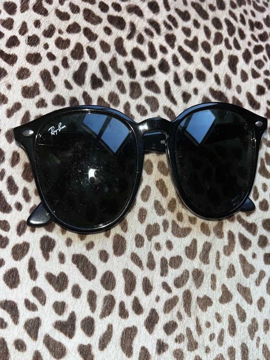 Ray-Ban phantos black round green lens sunglasses main image 5